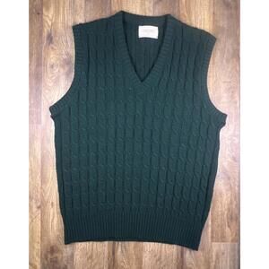 Lord Jeff Mens Sweater Vest Cable Knit Front Vintage Medium Green deep V-neck .